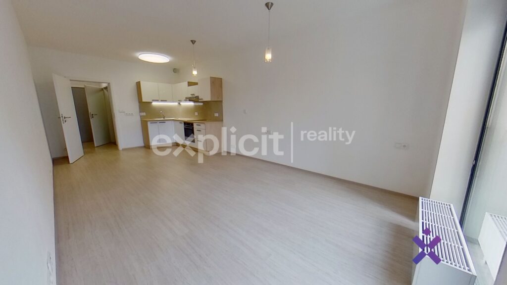 Dalibor-Stribny-Realitni-makler-nejlepsi-MM-Zlin-EXPLICIT-REALITY-4.jpeg